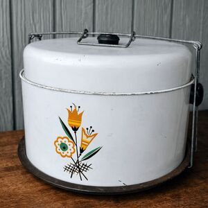 VTG 50s Enamel Cake Carrier Floral Mid Century Kitchen Decor Kitsch Mod